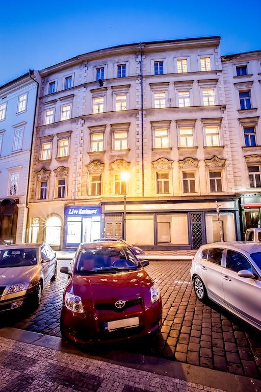 Ahoy! Hostel Prague Exterior photo